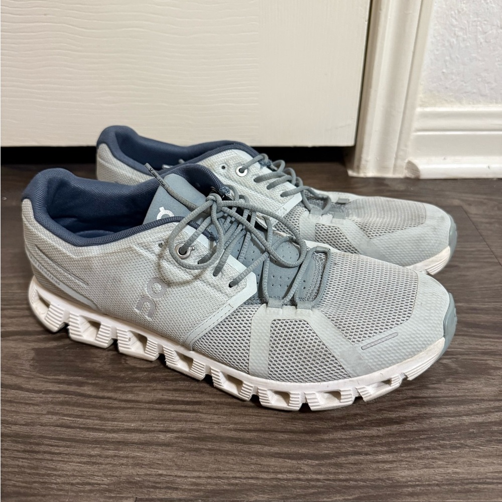 Women's Gray Athletic Shoes